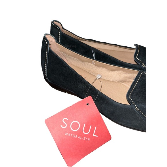 Size 6 SOUL Naturalizer Lauryn Black Leather Nubuck Casual Leather Loafers - Picture 2 of 8